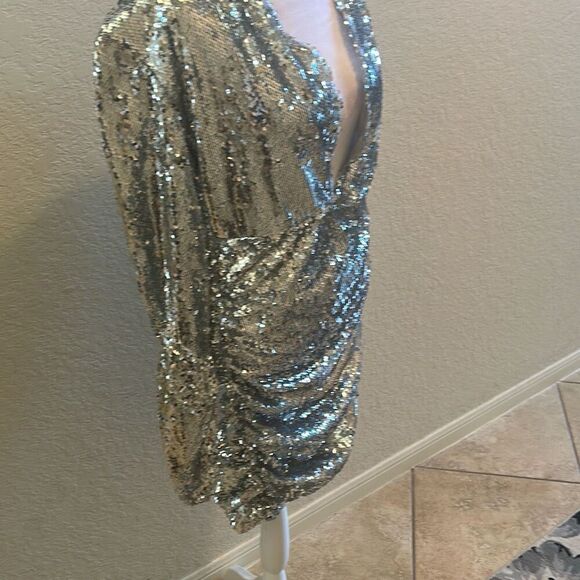 OW Collection Size L Sequin Glitter Dress Silver Vegas Nightclub Cocktail Mini - Picture 3 of 11